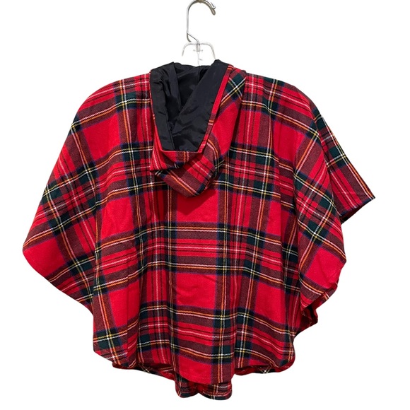 O’Neil of Dublin Hooded Celtic Cape Red Plaid Girls Size Medium - Picture 4 of 6